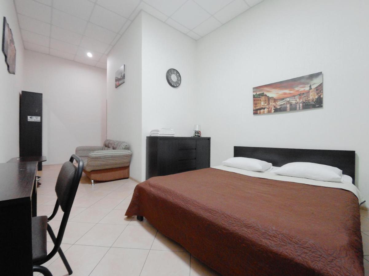 Mini hotel Non-Stop Kiev Bagian luar foto